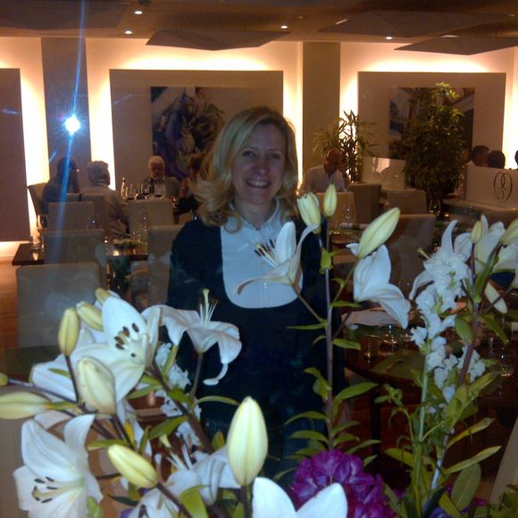 Meet your Posher, Juli - Picture 1 of 1